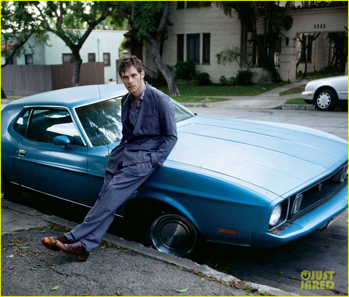 joseph-morgan-august-man-february-04 (700x596, 125Kb)