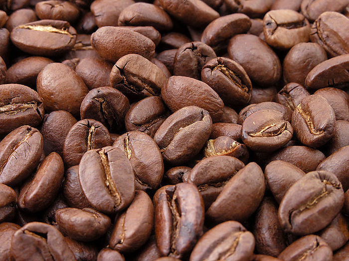 800px-Roasted_coffee_beans (700x525, 117Kb)