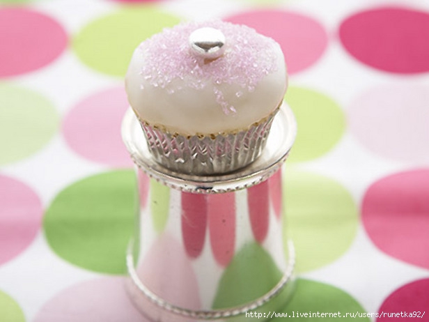 cupcakes_sparklingbabycake_lg (616x462, 106Kb)