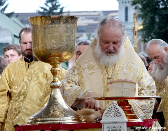 Потир для причастия на дому