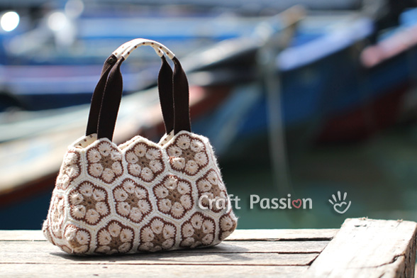 african-flower-crochet-purse-5 (588x392, 82Kb)