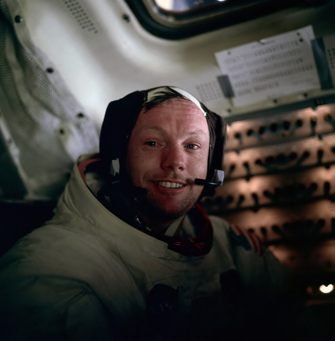 Neil_Armstrong (687x700, 86Kb)