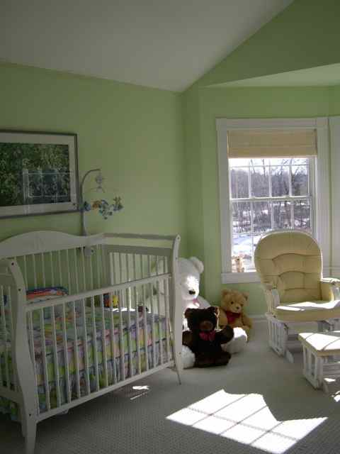 3-16-11-pale-green-classic-baby-room-hgtv (480x640, 23Kb)