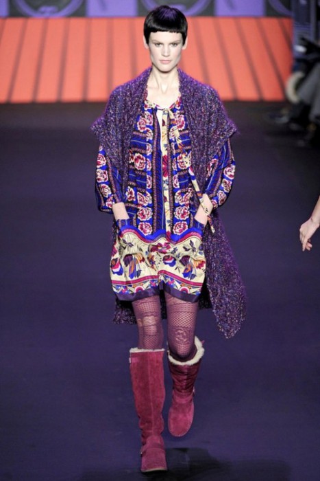 fashionwalk-ru-anna-sui-osen-zima-2011-2012-51-588x881 (467x700, 67Kb)