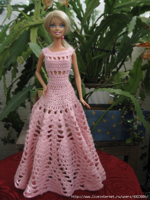 Вязаные платья для Барби