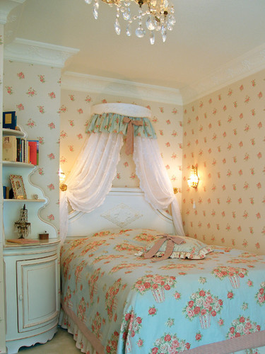 1337017690_bedroomdesigninspirationinteriordesigncuteroome18104ea15909a847e15810b3ee2732e_h (375x500, 64Kb)