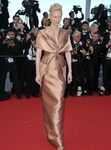 Превью tilda-swinton-bruce-willis-moonrise-kingdom-premiere-cannes-01 (518x700, 231Kb)