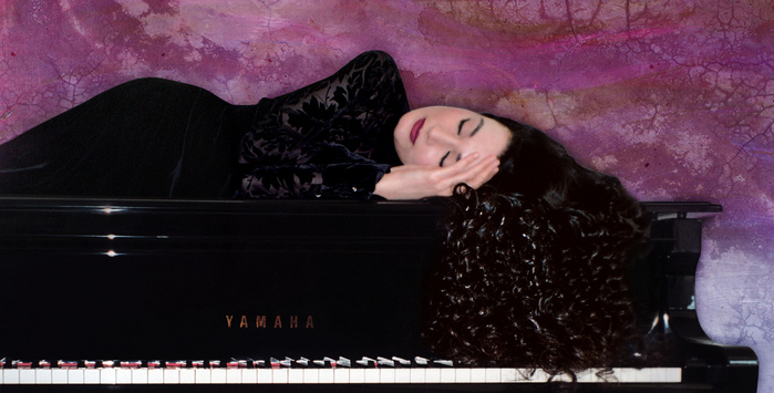 Aziza Mustafa Zadeh, from Azerbaijan, called Princess of Jazz (700x355, 128Kb)