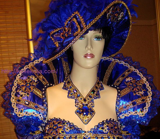 Карнавальный костюм царица