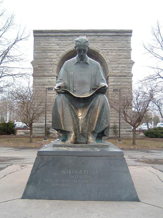 _statue_nikola-tesla_01.jpg (525x700, 69Kb)