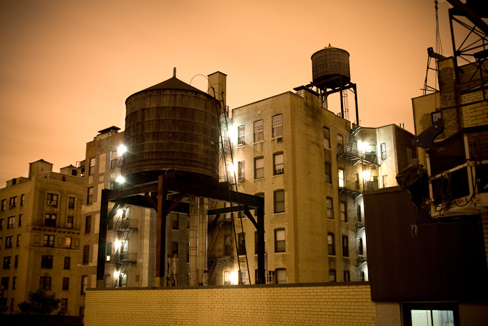 water_towers_at_night (700x467, 315Kb)