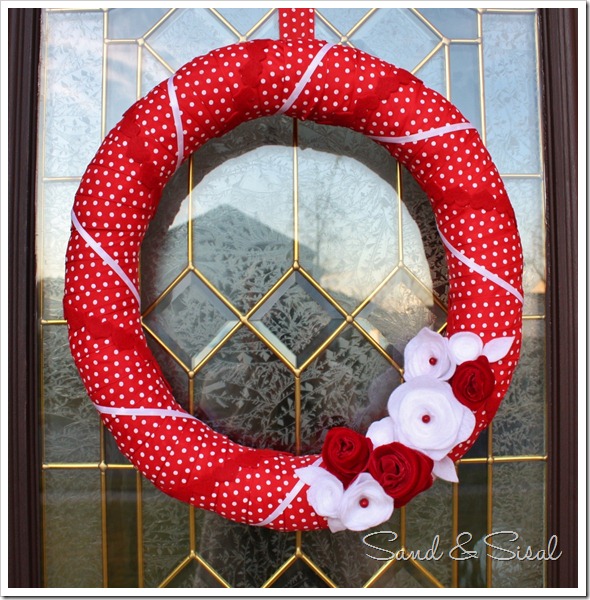 3785304_Valentine_Felt_Flower_Wreath_1024x1024 (590x600, 147Kb)