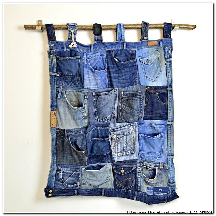 Более 150 литров старых джинсов превратили в игрушки эковолонтеры