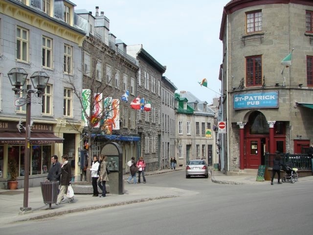 158355-within-the-walled-city-quebec-canada (640x480, 152Kb)