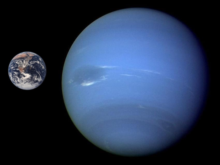 Neptune_Earth_Comparison,, (700x525, 204Kb)