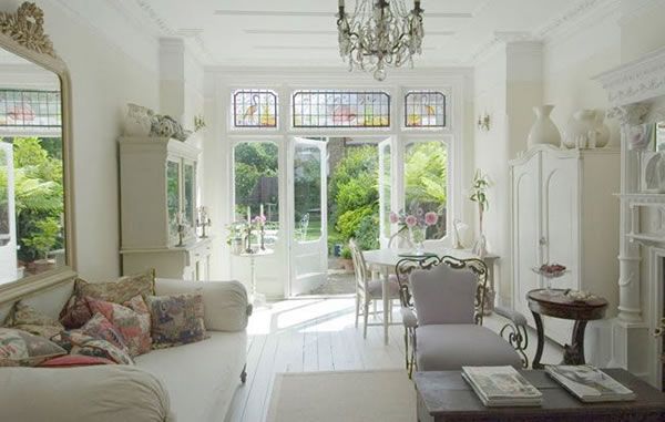 London-House-With-a-French-Style-Interior-5 (600x381, 38Kb)