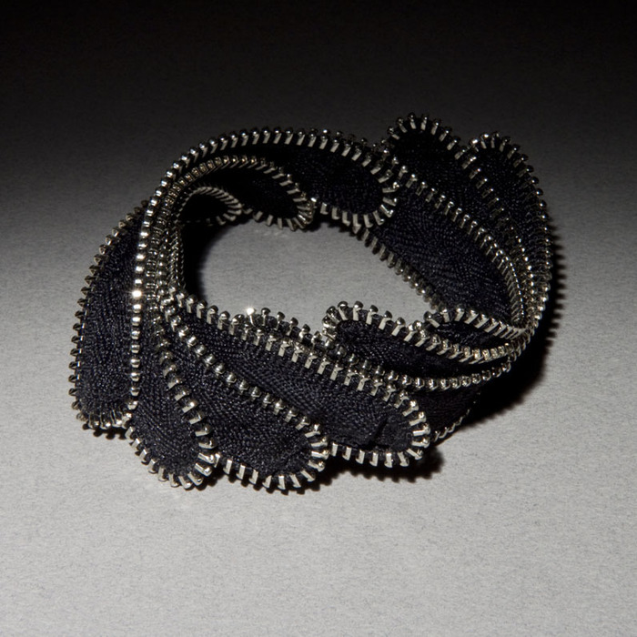 KC613.cusack.laurel.bracelet (700x700, 150Kb)