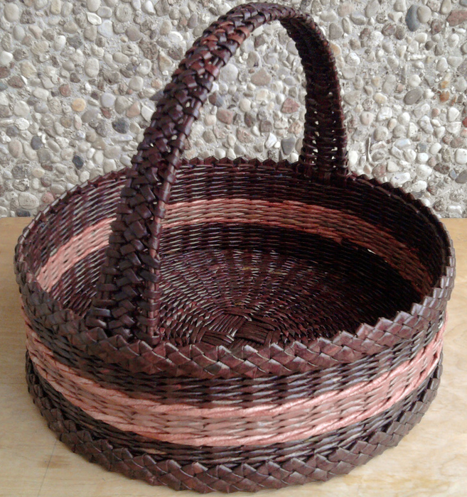 Плетение корзин из газетных трубочек для начинающих (пошагово, фото)