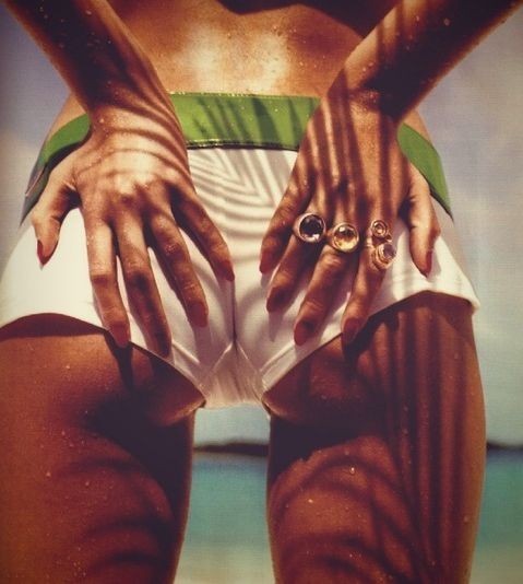 hand-on-that-ass_large (479x534, 45Kb)