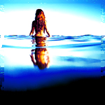 fata_in_apa_large (150x150, 45Kb)
