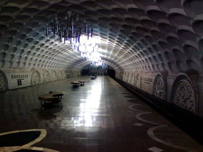 Metro_Kievskaya_-_1 (700x525, 57Kb)