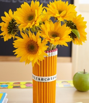 sunflower-pencil-vase-centerpiece (370x427, 54Kb)