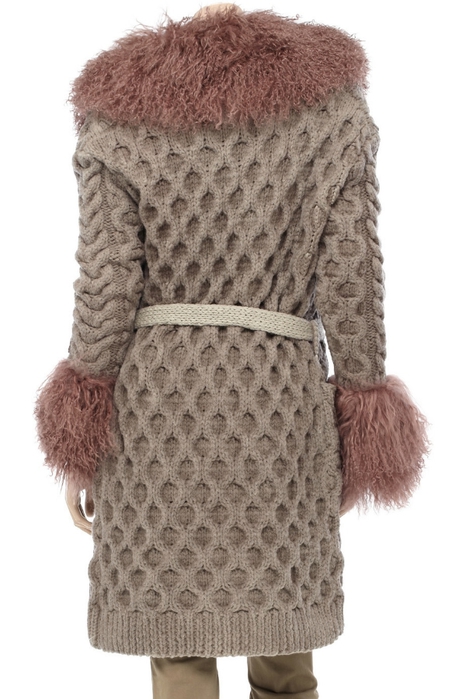 Marc_Jacobs_Shearling-trimmed_cable-knit_cardi-coat_5435,95_3 (466x700, 187Kb)