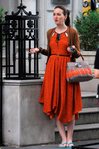 celebutopia-leightonmeester-gossipgirl-set-nyc-aug17__9_ (466x700, 75Kb)