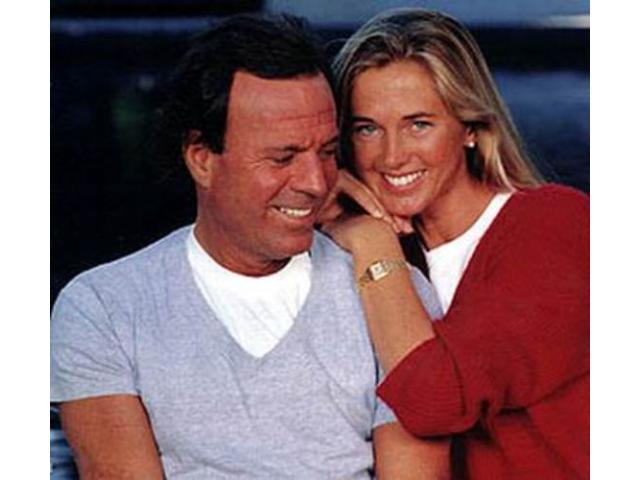 julio-iglesias-s-a-insurat-cu-miranda-rijnsburger-5943 (640x480, 32Kb)