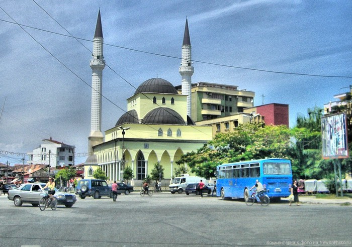 Mosque-in-Skoder-Albania-3-960x675 (700x492, 117Kb)
