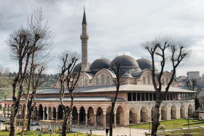Piyale-Pasha-Mosque-in-Istanbul-Turkey-960x640 (700x466, 108Kb)