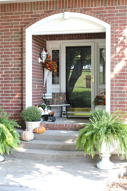 fall-front-porch-decorating-ideas-21 (427x640, 94Kb)