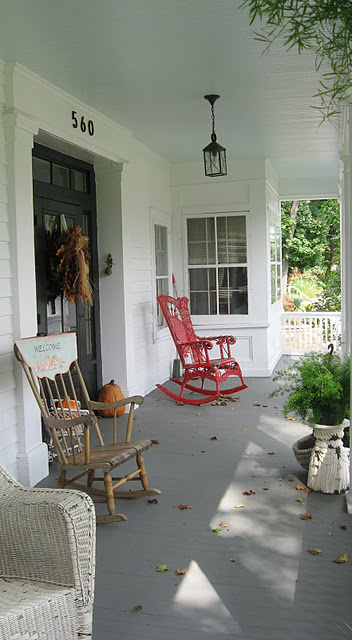 fall-front-porch-decorating-ideas-25 (352x640, 70Kb)
