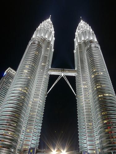 4975968_Bashni_Petronas3 (375x500, 50Kb)