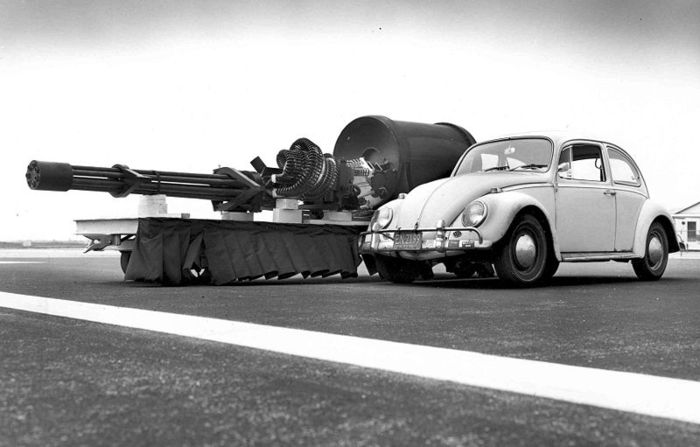 800px-GAU-8_meets_VW_Type_1 (700x447, 41Kb)