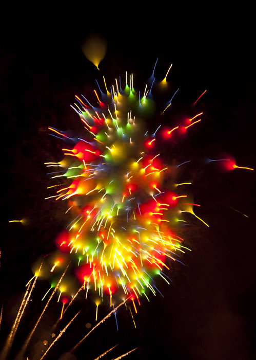 Long-Exposure-Firework-David-Johnson-5 (499x700, 90Kb)