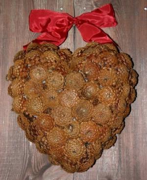 Pinecone-Heart-Wreath-176564723 (300x369, 26Kb)