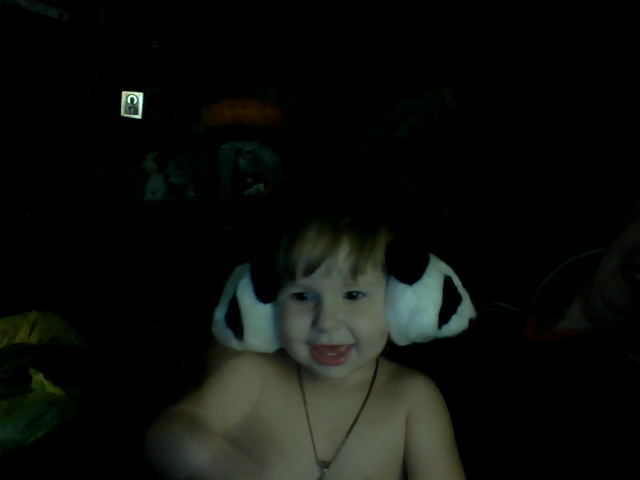 Video call snapshot 3 (640x480, 123Kb)