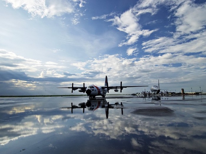 Aviation_Planes_on_the_runway_024634_ (700x525, 81Kb)