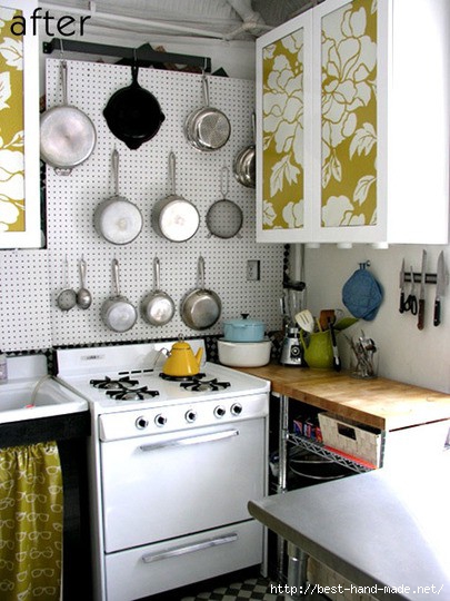 cute-small-kitchen-with-a-pegboard (405x540, 154Kb)