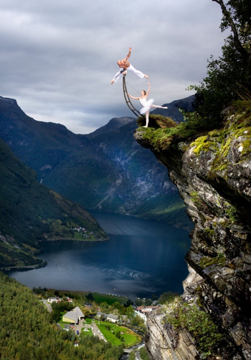 3578968_Eskil_Ronningsbakken_in_Geiranger (489x700, 252Kb)