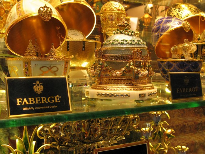 Fabergé egg shop inside the Grand Canal Shoppes at the Venetian (700x524, 148Kb)