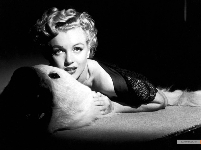 kinopoisk.ru-Marilyn-Monroe-520871_1280 (700x525, 145Kb)