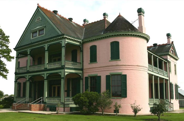 3940075_Old_Southdown_Plantation_1208_Museum_Dr_Houma1 (700x462, 66Kb)