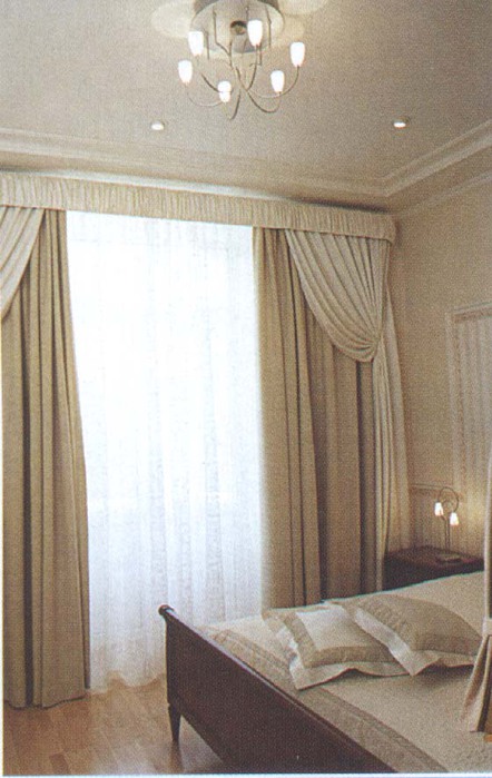 Дизайн штор спальни спереди тюль сзади штора