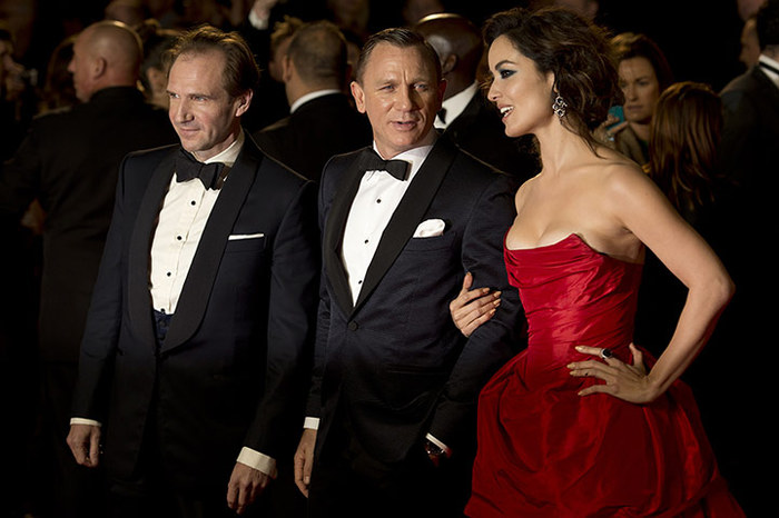 Skyfall-premiere-025 (700x466, 71Kb)