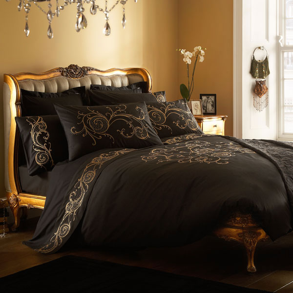 4497432_goldentrenddecoratingbedroomcombocolors1 (600x600, 72Kb)