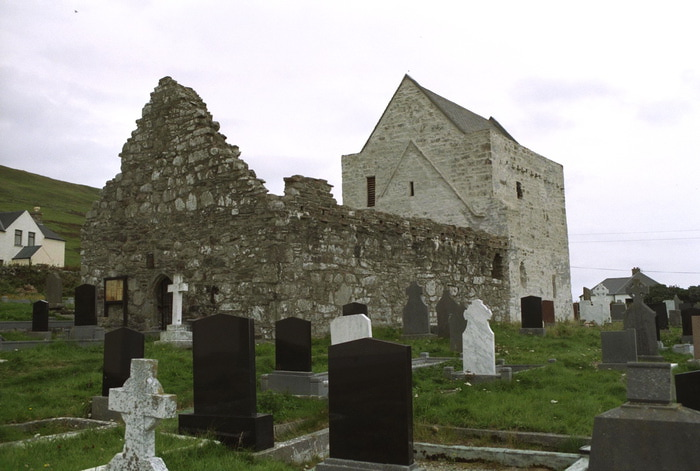 Clare_Island_Abbey_SW_1997_09_10 (700x471, 93Kb)