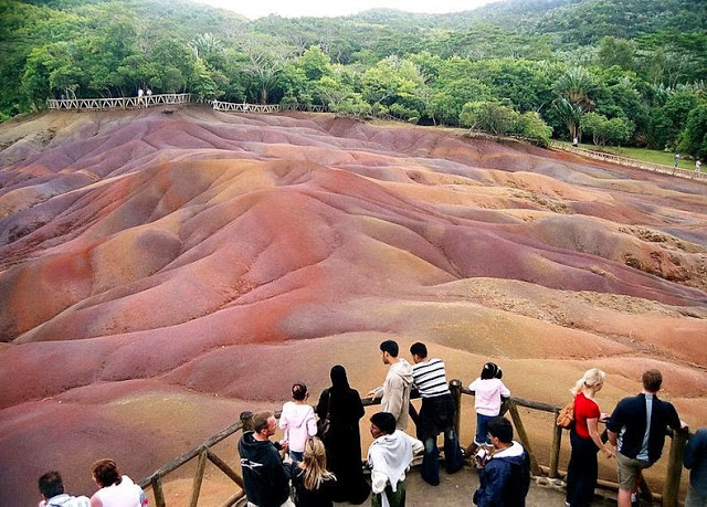 seven-color-earth-3.jpg.pagespeed.ce.eTTWLx4z4x (640x459, 339Kb)