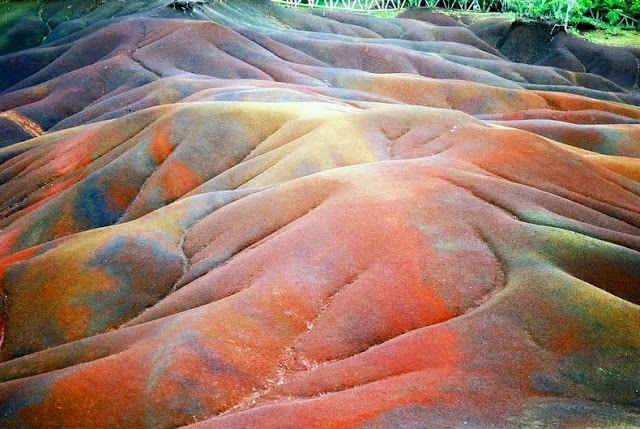 seven-color-earth-4.jpg.pagespeed.ce.DCWNCLWRZ9 (640x429, 318Kb)